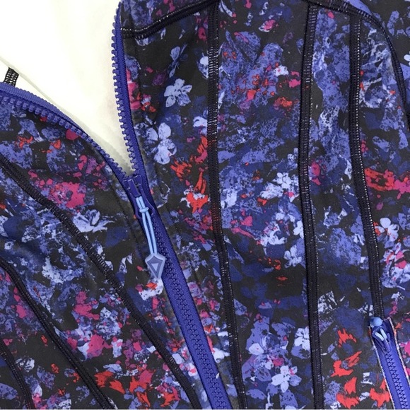 ivivva by Lululemon Perfect Your Practice Zip up Jacket - Picture 2 of 6